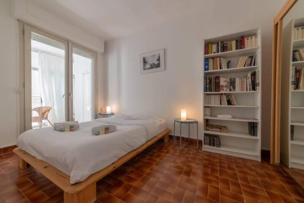Grand Appartement Lumineux Pour 2 A 4 Personnes A Avignon Intra-Muros Wifi Gratuit Exteriér fotografie