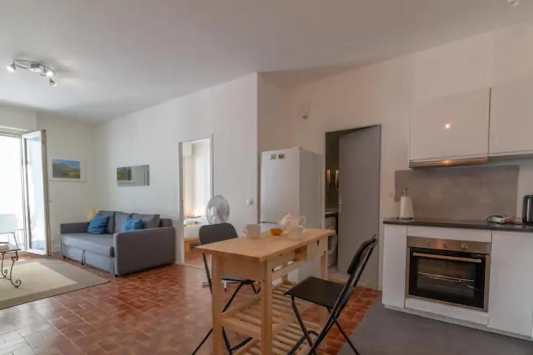 Grand Appartement Lumineux Pour 2 A 4 Personnes A Avignon Intra-Muros Wifi Gratuit Exteriér fotografie